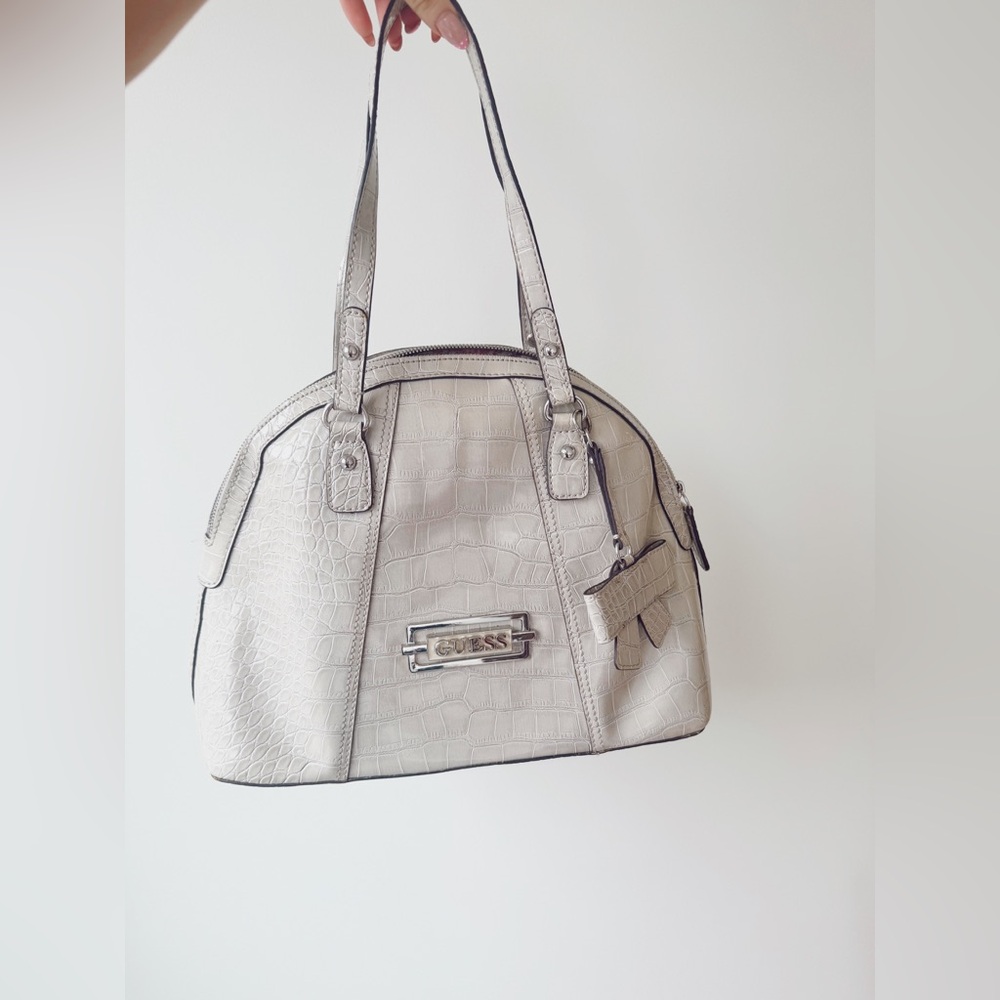 GUESS | Y2K grey Faux Croc Leather Hand Bag-